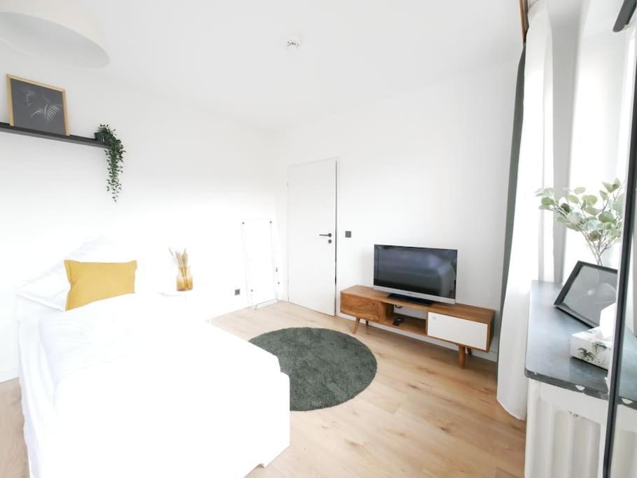 69 M², Zentral, Balkon, Stilvoll Appartement Osnabrück Buitenkant foto